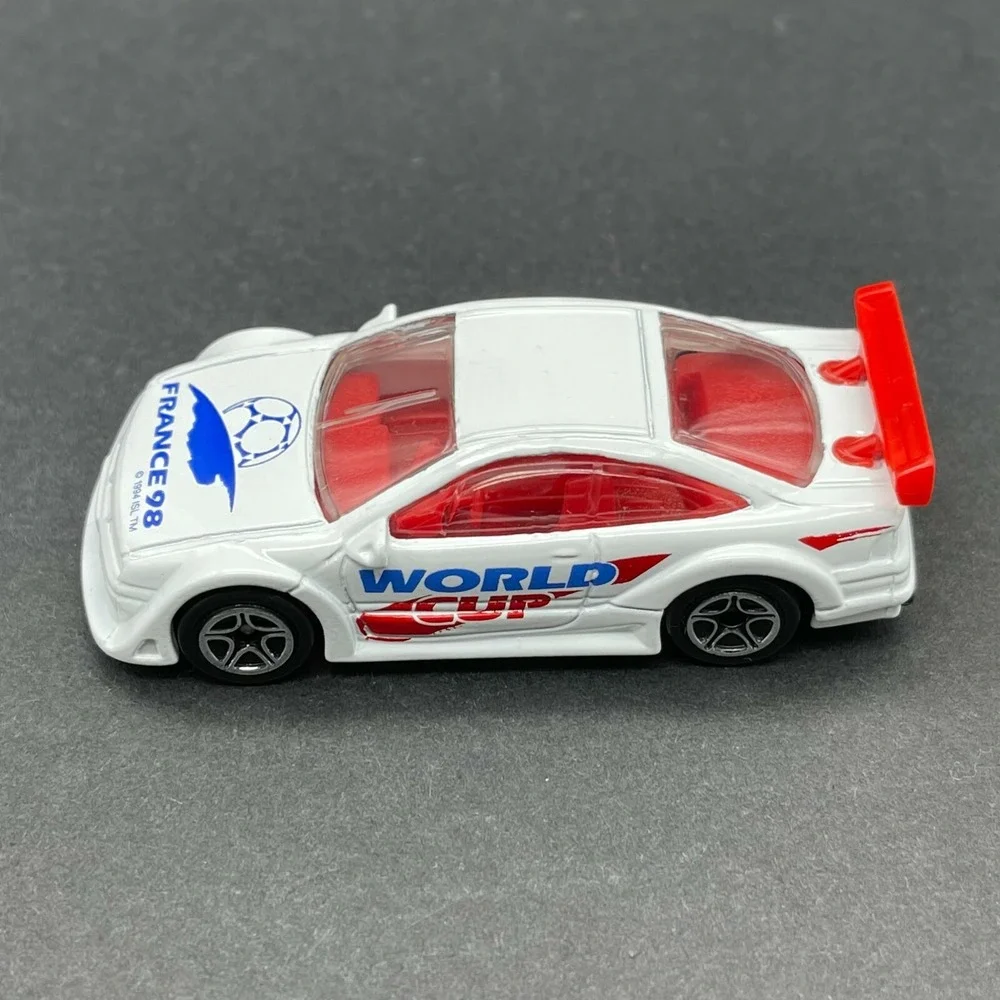 Matchbox World Cup Soccer Opel‎ Calibra Car White Diecast 1/60 France '98 Loose